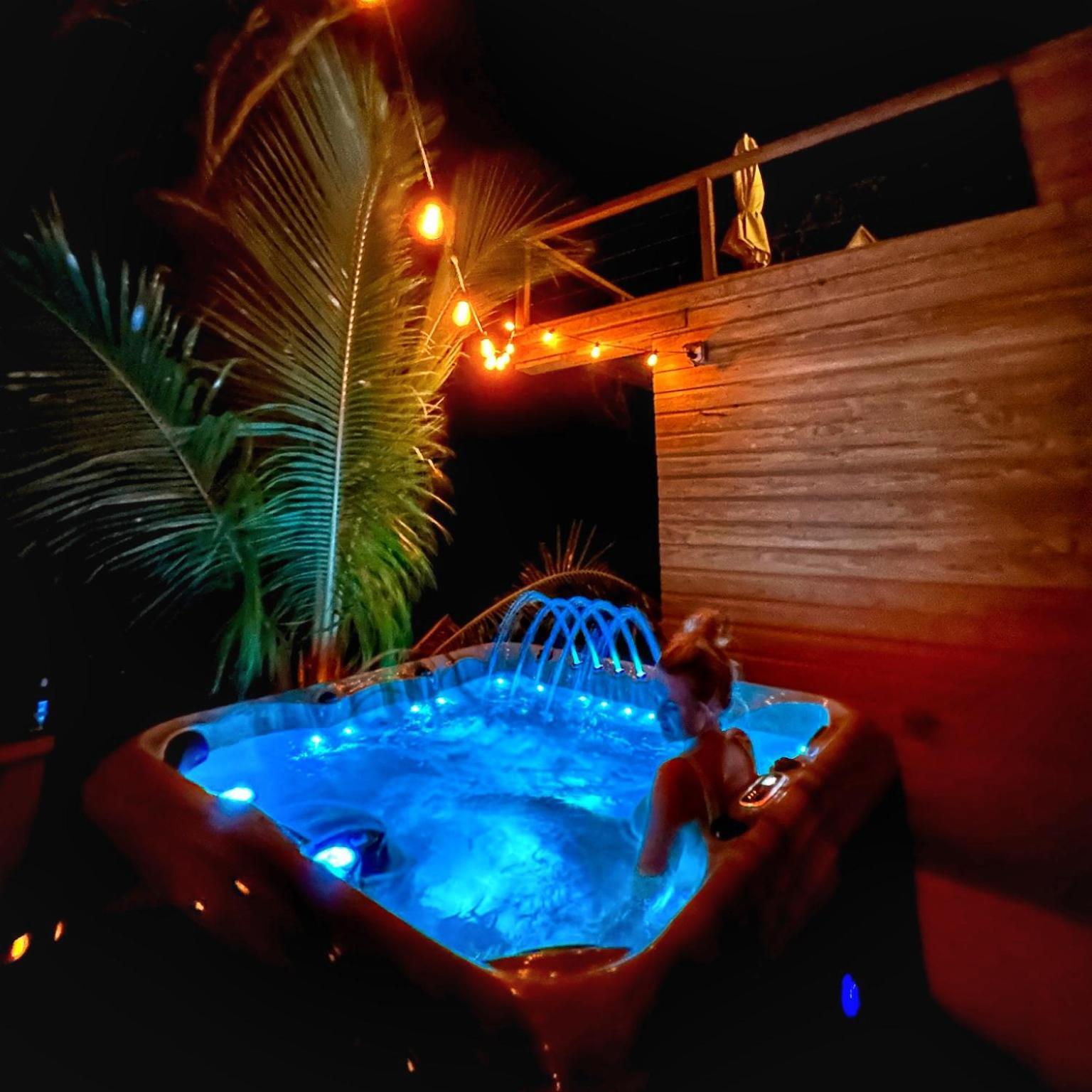 Blue Whale Villa Calibishie Exterior foto